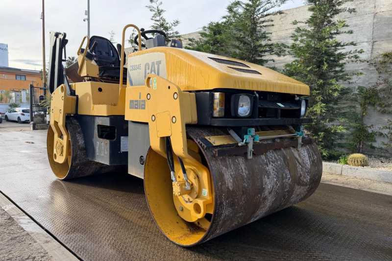 OmecoHub - Immagine CATERPILLAR CB334E